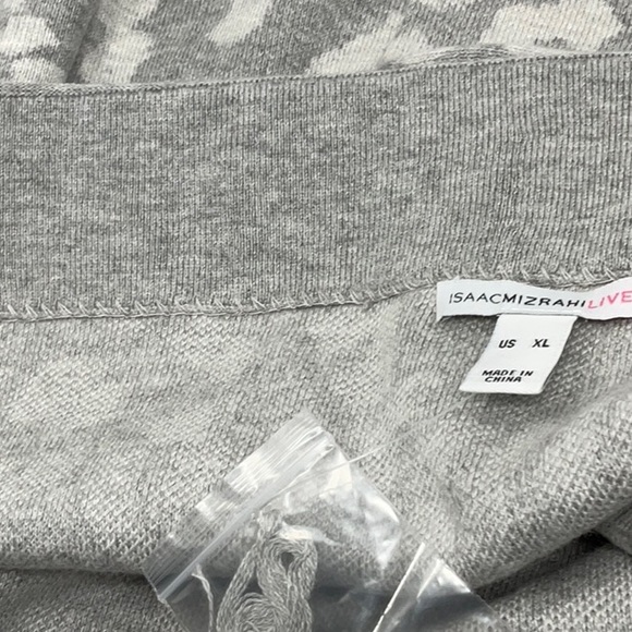 NWOT Issac Mizrahi gray animal print pencil skirt, size XL - Picture 6 of 6